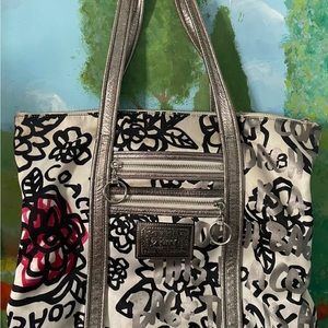2000's black and white coach poppy tote w pink details